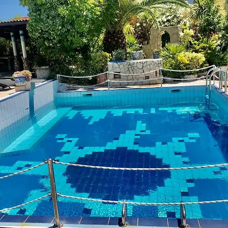 Pool Apartment Sol 6 * Vir